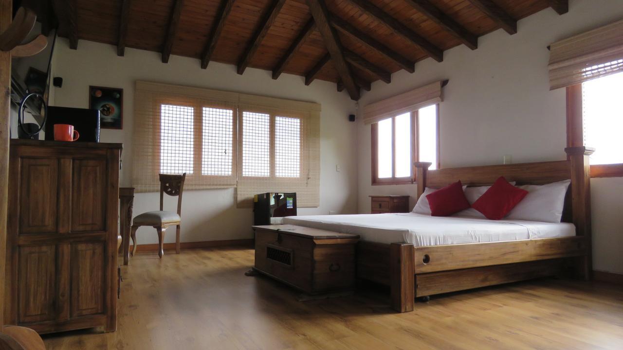 Hotel Zocalo Campestre Guatape Exterior photo